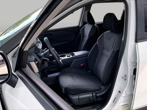 Used 2021 Nissan Rogue S AWD/4WD image 8