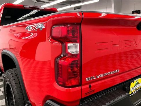 Used 2024 Chevrolet Silverado 2500 W/T AWD/4WD image 34