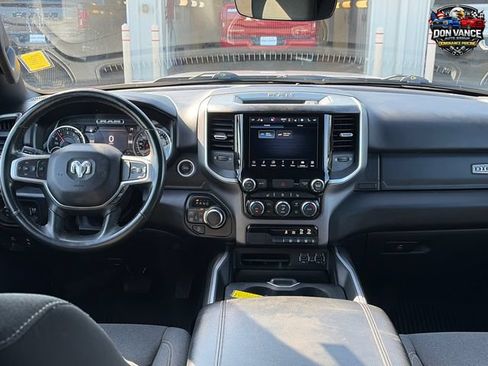 Used 2022 RAM 1500 Big Horn AWD/4WD image 12