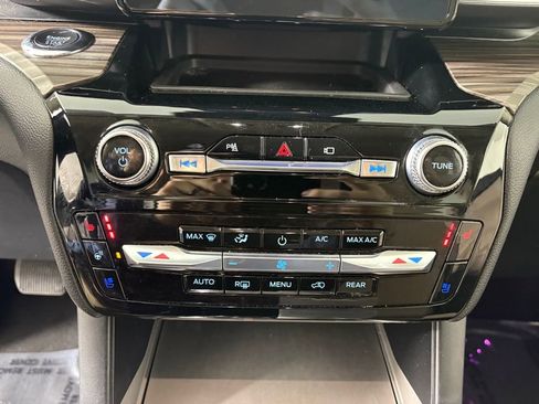 Certified 2022 Ford Explorer Limited image 19