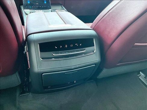 Certified 2026 Cadillac Escalade Luxury AWD/4WD image 25