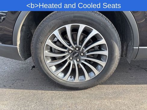 Used 2023 Lincoln Aviator Reserve image 11