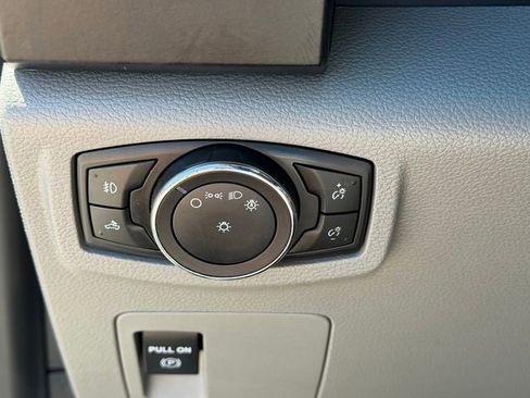 Used 2018 Ford F150 XL w/ Equipment Group 101A Mid RWD image 12
