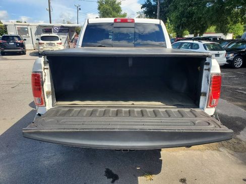 Used 2013 RAM 1500 Laramie w/ Convenience Group AWD/4WD image 18
