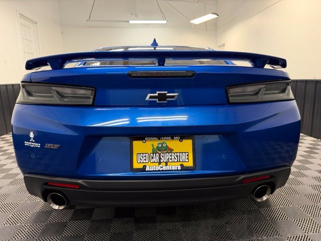 Used 2018 Chevrolet Camaro SS RWD image 5