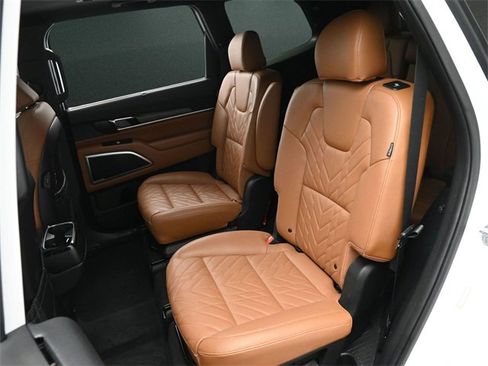 Used 2023 Kia Telluride EX X-Line image 16