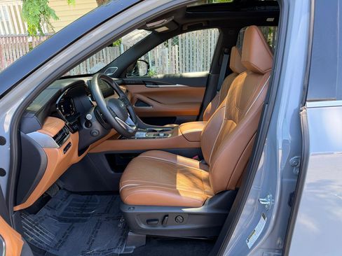 Used 2025 INFINITI QX60 Autograph w/ Cargo Package AWD/4WD image 4