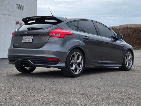 Used 2016 Ford Focus ST w/ Equipment Group 401A image 12