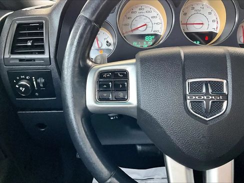 Used 2012 Dodge Challenger R/T RWD image 10