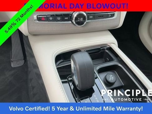 Certified 2025 Volvo XC90 T8 Plus w/ Protection Package AWD/4WD image 22