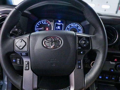Used 2022 Toyota Tacoma TRD Sport w/ Technology Package RWD image 22