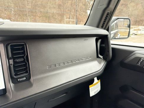 New 2025 Ford Bronco Badlands image 22