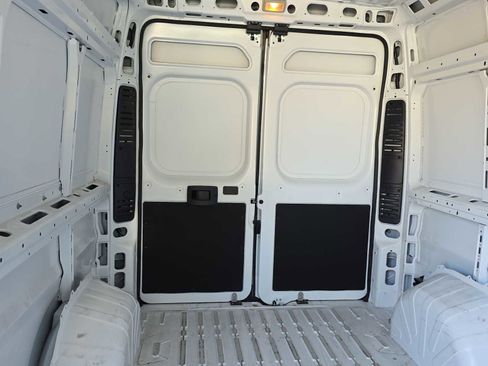 Used 2024 RAM ProMaster 3500 image 24