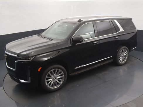 Used 2024 Cadillac Escalade Premium Luxury image 23