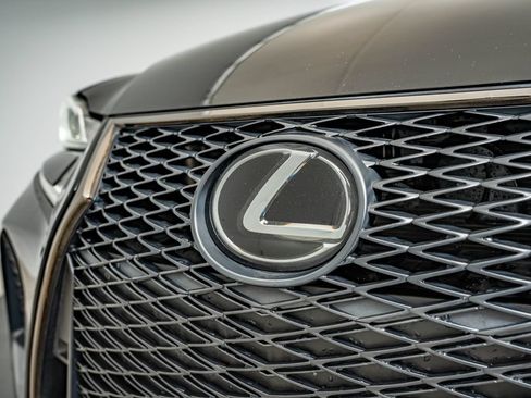 Used 2020 Lexus IS 350 F Sport w/ Blackline Edition AWD/4WD image 12