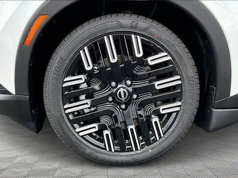 New 2026 Nissan Leaf Platinum+ w/ Cargo Package (Platinum+) image 12