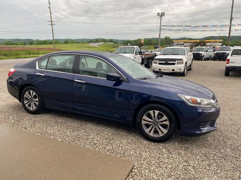 Used 2015 Honda Accord LX image 2