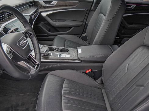 Used 2024 Audi Q8 Premium Plus w/ Premium Plus Package image 56