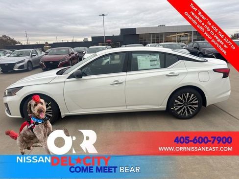 New 2025 Nissan Altima 2.5 SV image 2