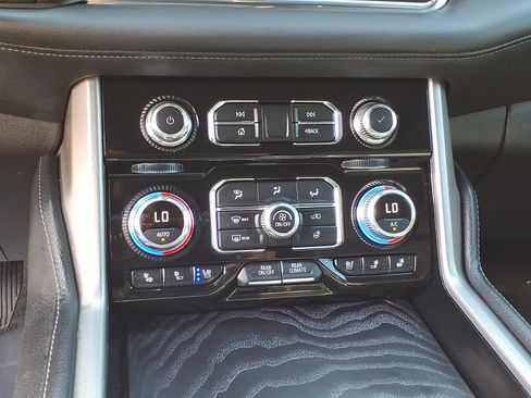 Certified 2024 GMC Yukon XL Denali w/ Advanced Technology Package AWD/4WD image 22