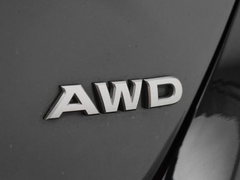 Used 2024 Nissan Altima 2.5 SV AWD/4WD image 11