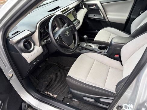Used 2016 Toyota RAV4 XLE AWD/4WD image 25