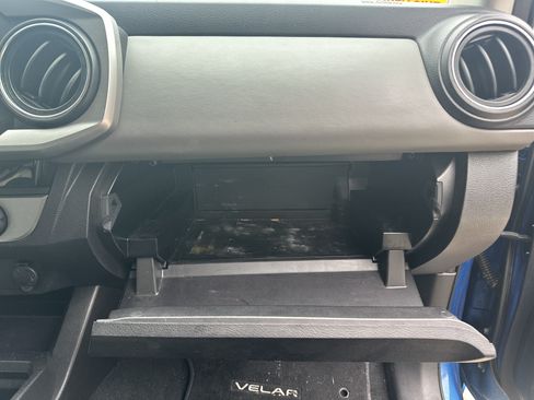 Used 2016 Toyota Tacoma SR5 RWD image 27