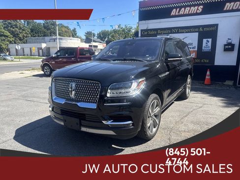 Used 2018 Lincoln Navigator Reserve w/ Technology Package AWD/4WD image 1