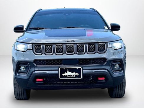 Used 2023 Jeep Compass Trailhawk AWD/4WD image 2