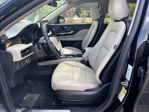 New 2026 Lincoln Corsair Reserve w/ Jet Appearance Package image 24