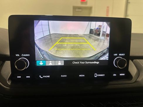 Used 2023 Honda Accord EX image 16