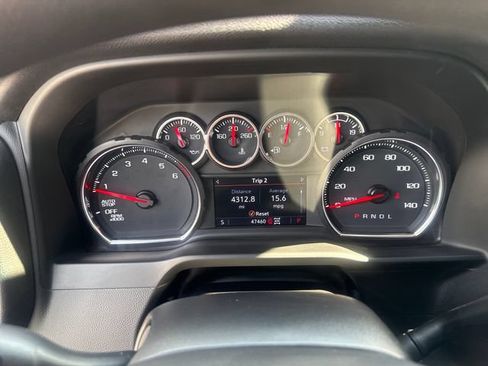 Used 2022 Chevrolet Silverado 1500 Custom Trail Boss w/ Safety Confidence Package AWD/4WD image 12