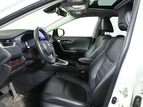 Used 2024 Toyota RAV4 Limited w/ Advanced Technology Package image 3