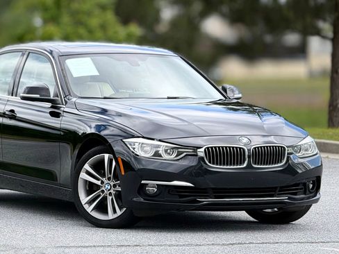 Used 2018 BMW 330i Sedan RWD image 47
