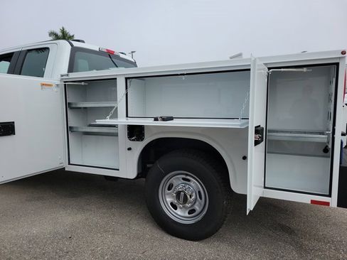 New 2025 Ford F250 XL w/ XL Chrome Package image 11