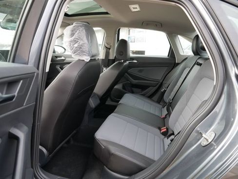 New 2026 Volkswagen Jetta SE image 8