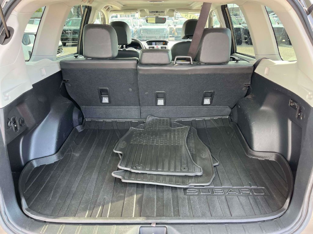 Used 2018 Subaru Forester 2.5i Touring AWD/4WD image 7