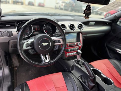 Used 2018 Ford Mustang EcoBoost Premium 2dr Fastback w/ Equipment Group 101A image 17