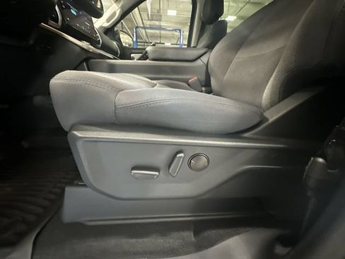 Certified 2025 Ford Expedition Max Active AWD/4WD image 18