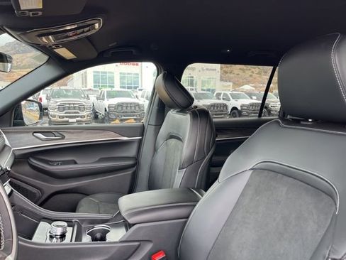 New 2026 Jeep Grand Cherokee L L LAREDO ALTITUDE 4X4 image 14