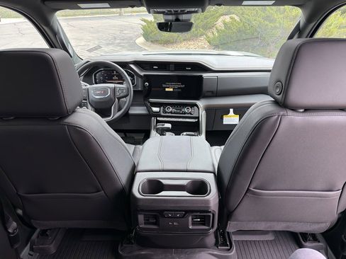 New 2026 GMC Sierra 1500 AT4 w/ AT4 Premium Package AWD/4WD image 13