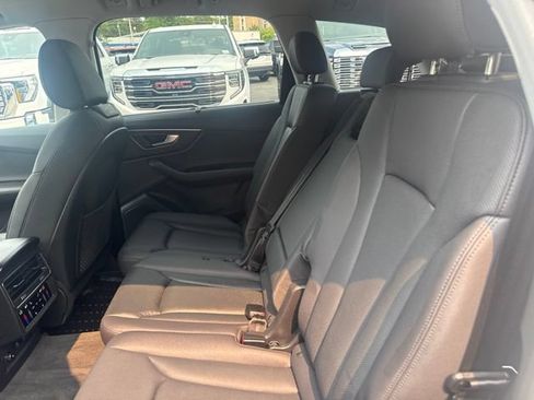 Used 2023 Audi Q7 3.0T Premium Plus AWD/4WD image 18