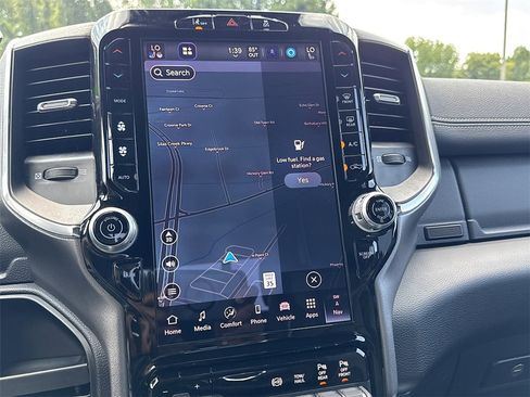 New 2025 RAM 3500 Laramie image 7