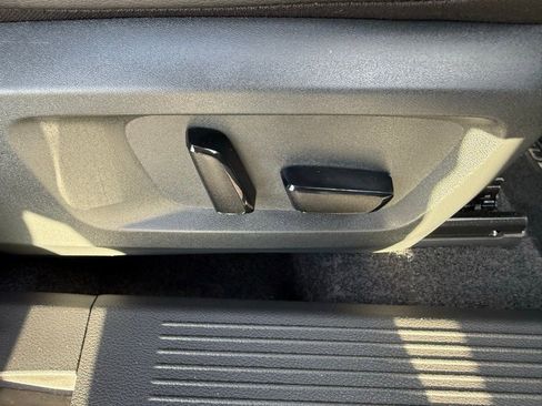 Used 2026 Nissan Rogue SL image 14