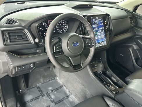 Used 2025 Subaru Ascent Bronze Edition AWD/4WD image 13
