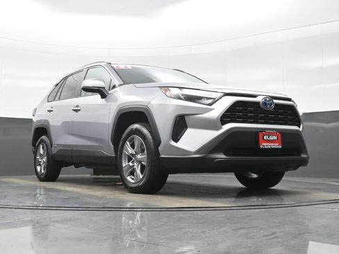Used 2022 Toyota RAV4 XLE w/ Convenience Package AWD/4WD image 27