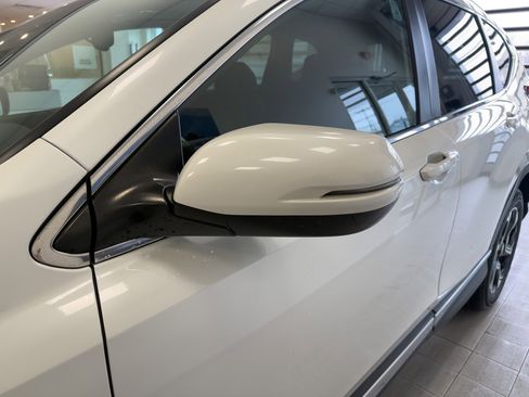 Used 2018 Honda CR-V Touring image 15