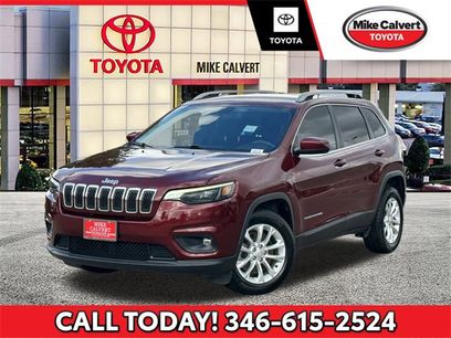 Used 2019 Jeep Cherokee Latitude w/ Popular Appearance Group