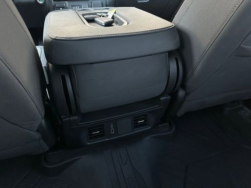 Used 2025 Chevrolet Silverado 2500 Custom w/ Custom Value Package image 22