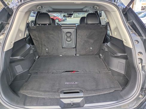 Used 2017 Nissan Rogue SL w/ SL Premium Package FWD image 11
